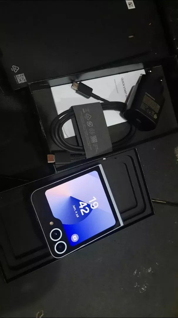 Bukti SAMSUNG GALAXY Z FLIP 6